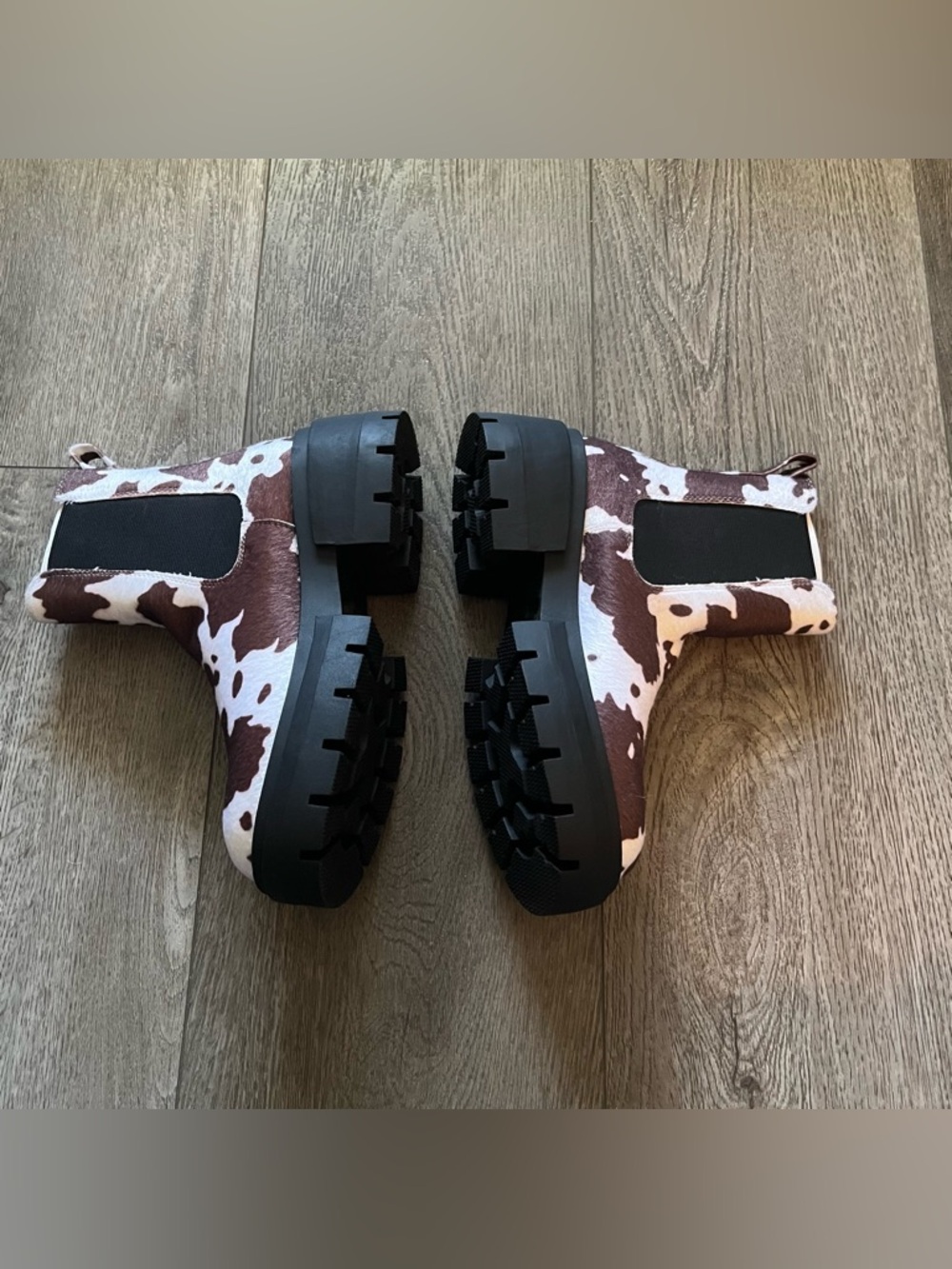 NWT Pretty Little Thing Monochrome Cow Print Chunky Sole Ankle Boots Size 7.5
